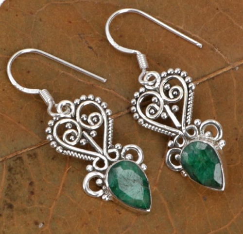 Indian silver earrings, filigree ethno earrings, boho ornament earrings - emerald - 3,5x1 cm