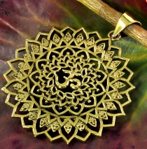 Amulett Mandala Om - Kettenanhänger aus Messing