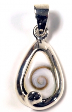 Boho silver pendant with shiva shell - small drop (1,5*2 cm)